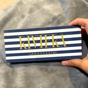 Anastasia Beverly Hills Riviera eyeshadow palette